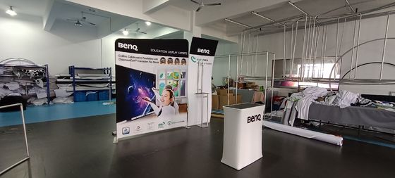 30ft Curved Trade Show Exhibition Display บูธแสดงสินค้าอลูมิเนียมสำหรับงาน CES